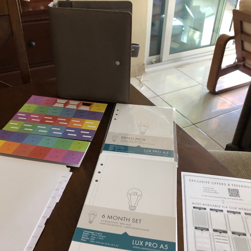 LUX Productivity Planner- Gray Leather